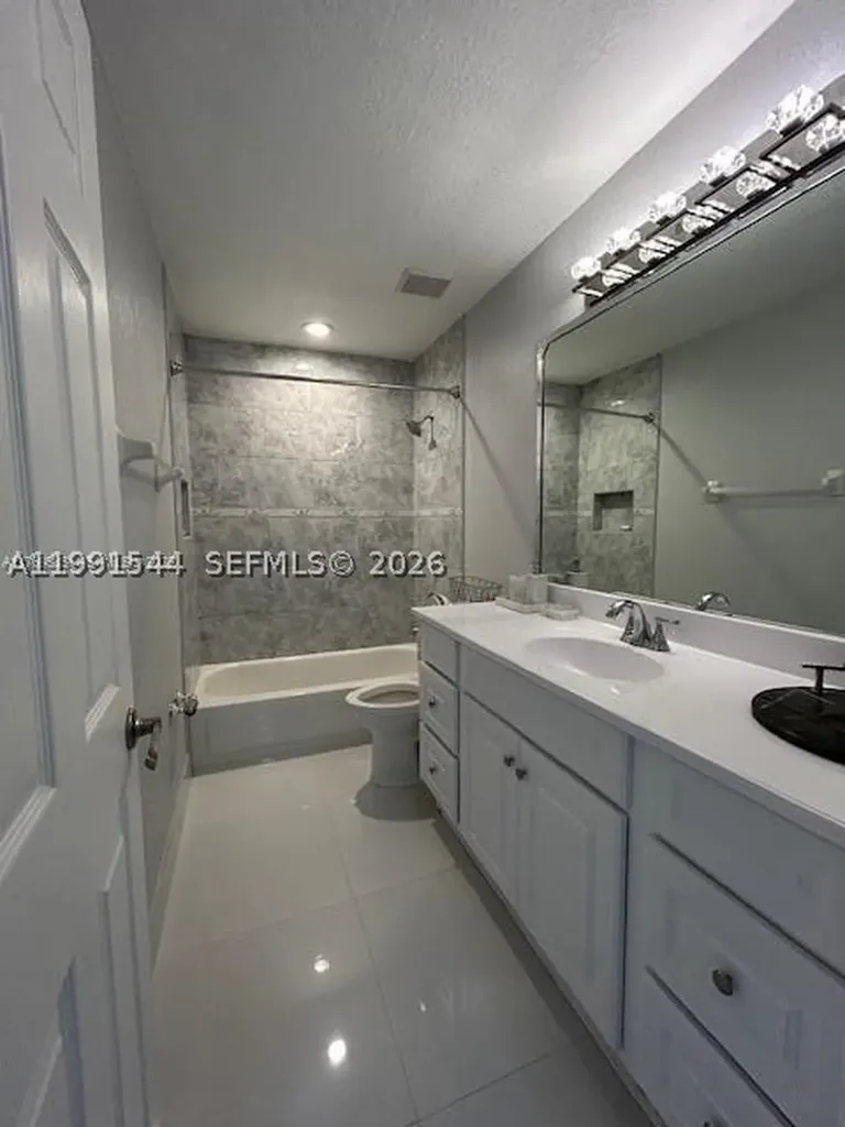 10261 NW 54th Place Coral Springs FL 33076
