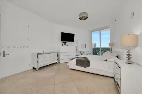 16001 Collins Avenue Sunny Isles Beach FL 33160