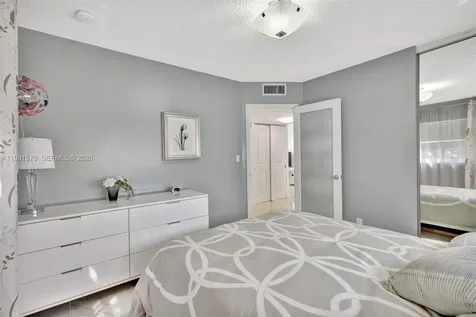 4705 NW 35th Street Lauderdale Lakes FL 33319