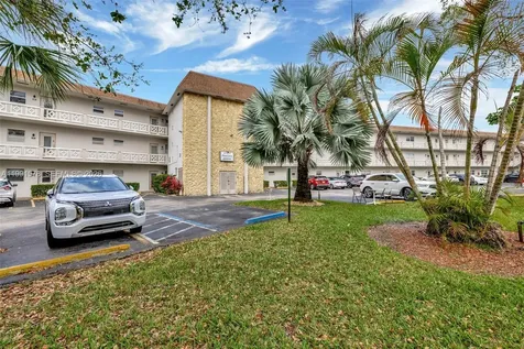 4705 NW 35th Street Lauderdale Lakes FL 33319