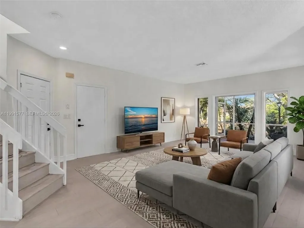 11407 Lakeview Drive Coral Springs FL 33071