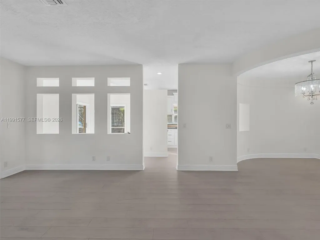 11407 Lakeview Drive Coral Springs FL 33071
