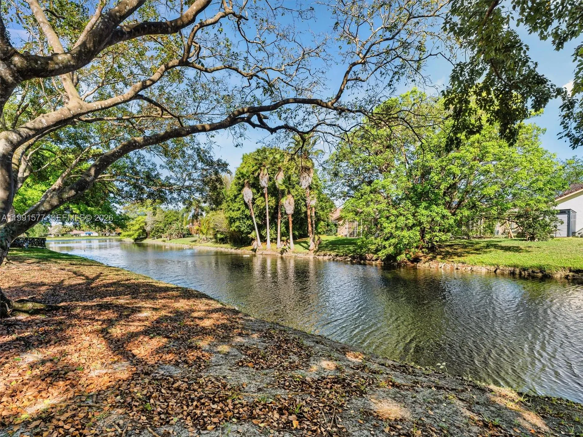 11407 Lakeview Drive Coral Springs FL 33071