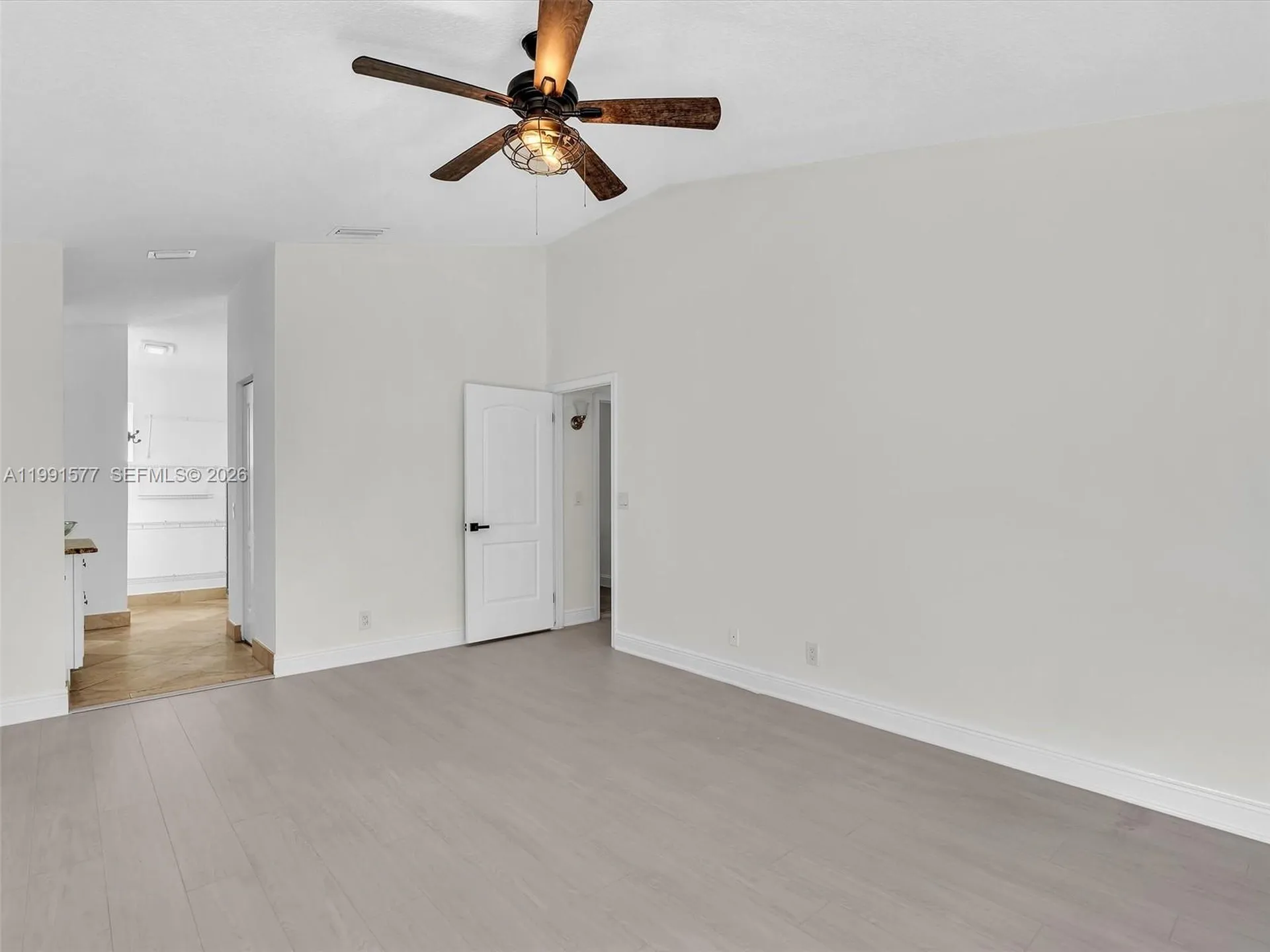 11407 Lakeview Drive Coral Springs FL 33071
