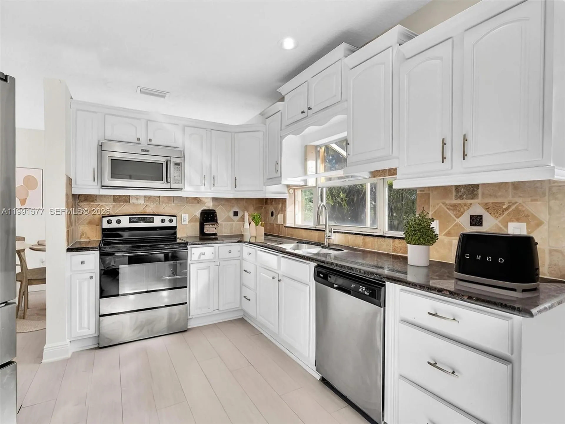 11407 Lakeview Drive Coral Springs FL 33071