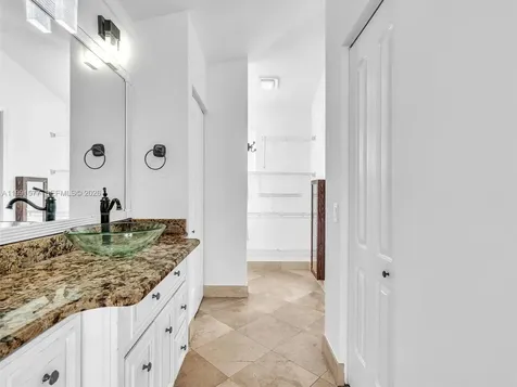11407 Lakeview Drive Coral Springs FL 33071