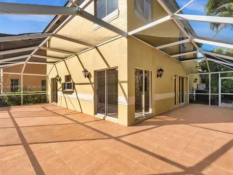 11407 Lakeview Drive Coral Springs FL 33071