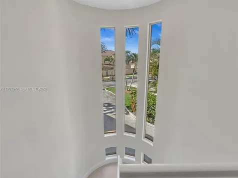 11407 Lakeview Drive Coral Springs FL 33071