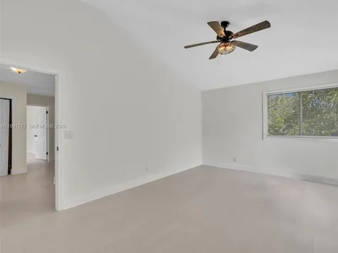 11407 Lakeview Drive Coral Springs FL 33071