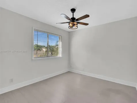 11407 Lakeview Drive Coral Springs FL 33071