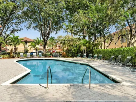 11407 Lakeview Drive Coral Springs FL 33071
