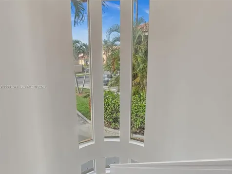 11407 Lakeview Drive Coral Springs FL 33071