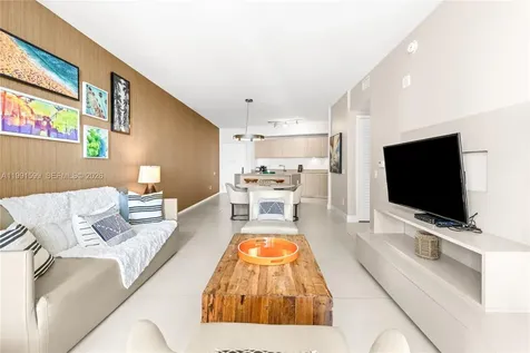 4111 S Ocean Drive Hollywood FL 33019