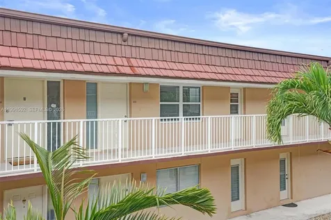 5325 SW 77th Court Miami FL 33155