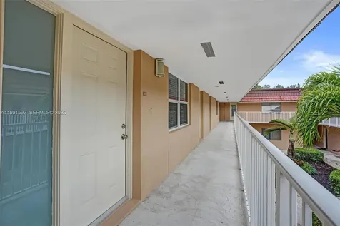 5325 SW 77th Court Miami FL 33155