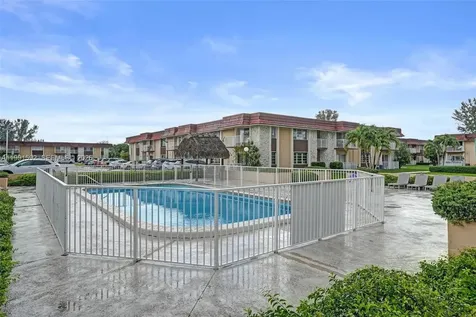 5325 SW 77th Court Miami FL 33155