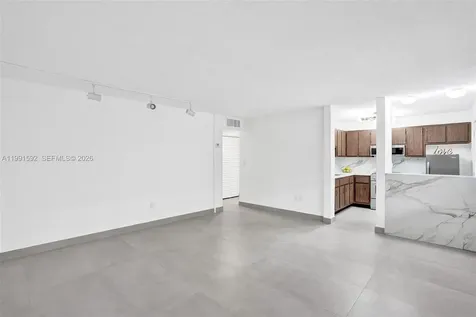 5325 SW 77th Court Miami FL 33155