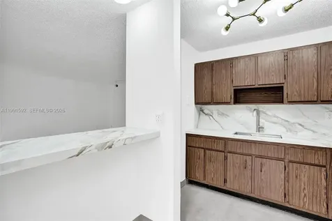 5325 SW 77th Court Miami FL 33155