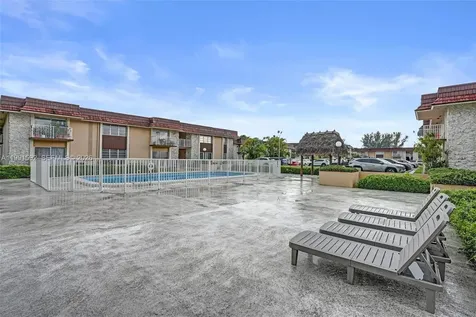 5325 SW 77th Court Miami FL 33155