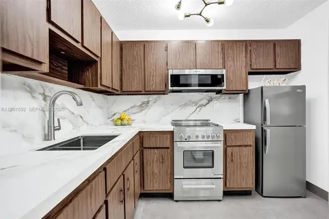 5325 SW 77th Court Miami FL 33155