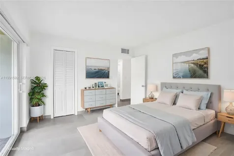 5325 SW 77th Court Miami FL 33155