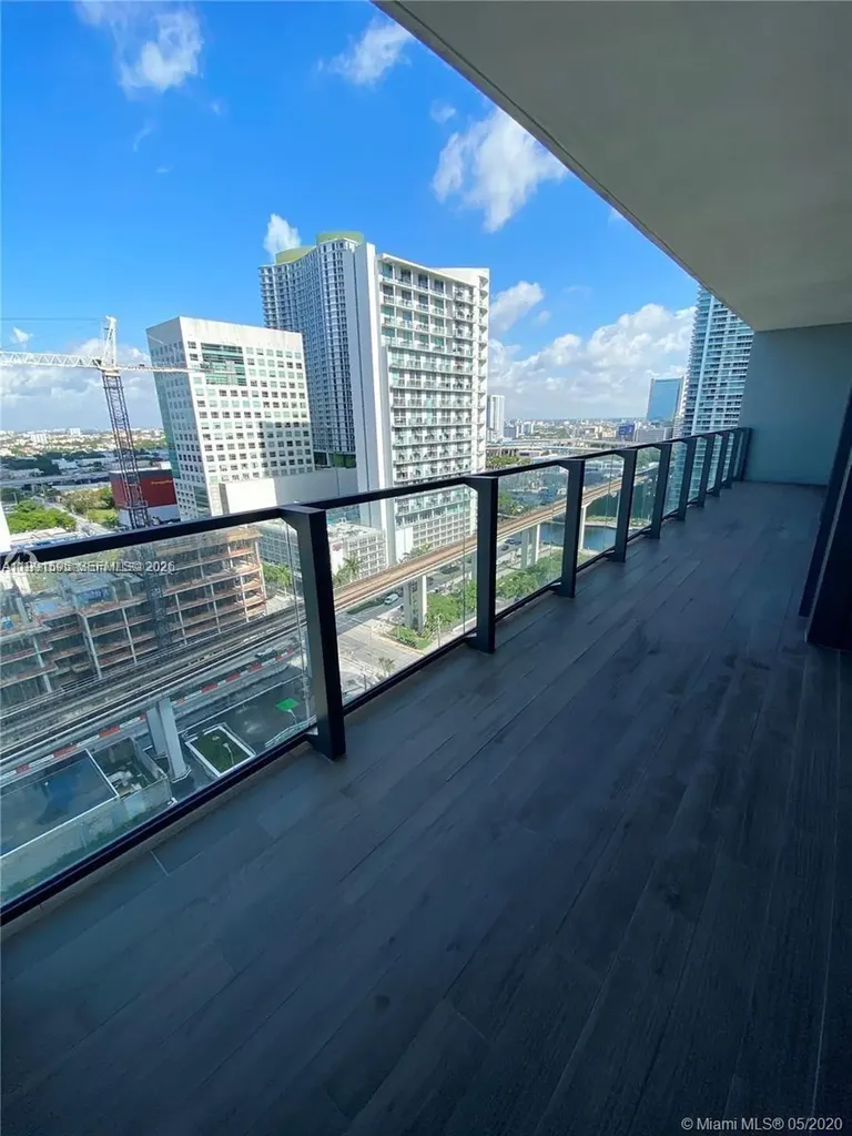 88 SW 7th Street Miami FL 33130
