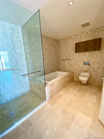 88 SW 7th Street Miami FL 33130