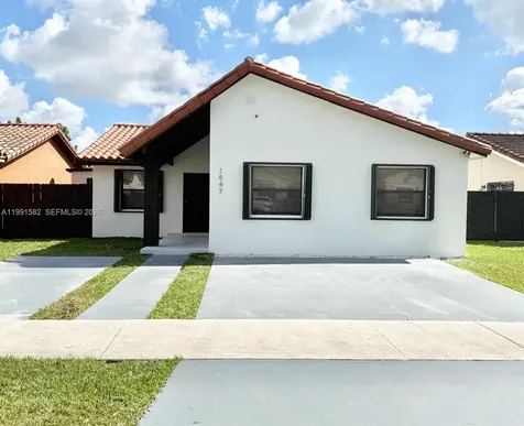 1547 SW 137th Place Miami FL 33184