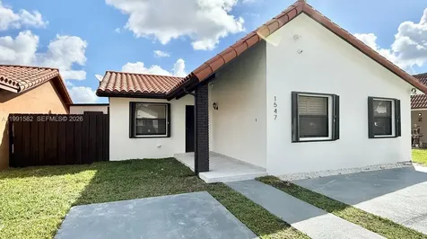 1547 SW 137th Place Miami FL 33184