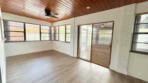 1547 SW 137th Place Miami FL 33184