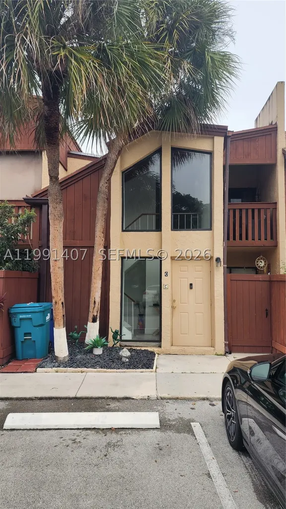 6231 SW 116th Place Miami FL 33173