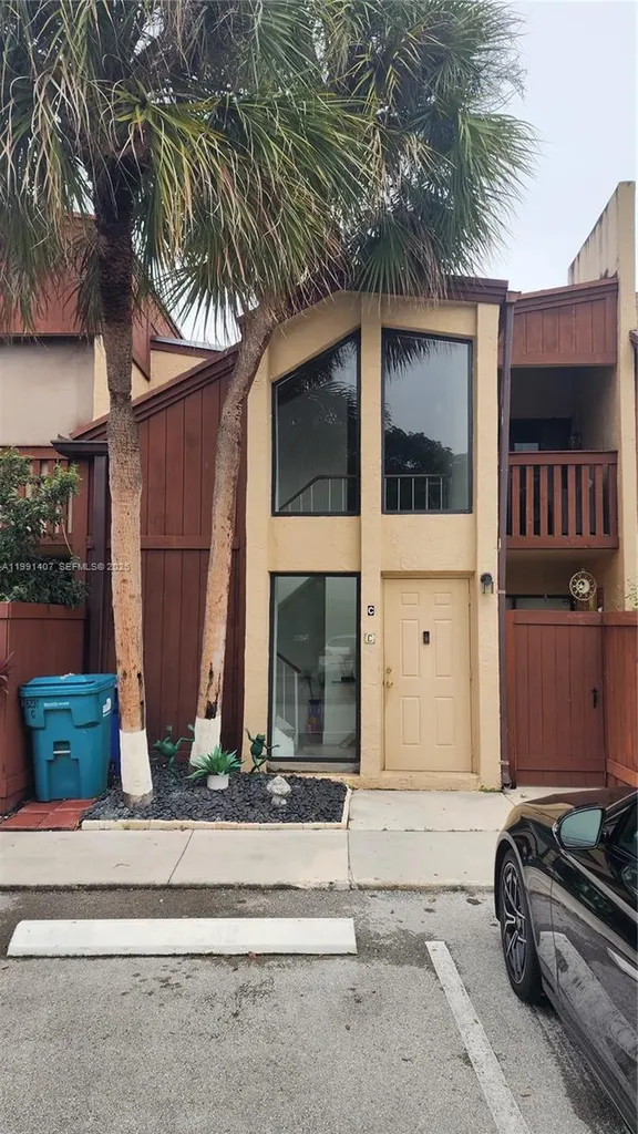 6231 SW 116th Place Miami FL 33173