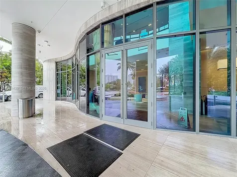 19575 Collins Avenue Sunny Isles Beach FL 33160
