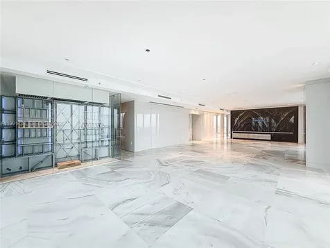 19575 Collins Avenue Sunny Isles Beach FL 33160