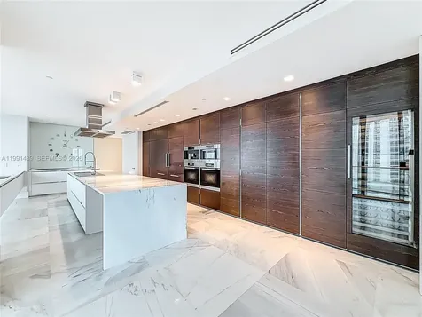 19575 Collins Avenue Sunny Isles Beach FL 33160