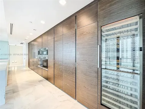 19575 Collins Avenue Sunny Isles Beach FL 33160
