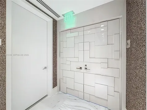 19575 Collins Avenue Sunny Isles Beach FL 33160