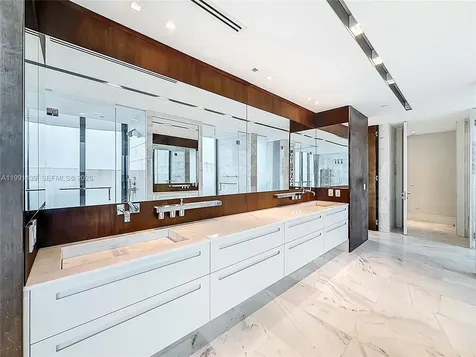 19575 Collins Avenue Sunny Isles Beach FL 33160