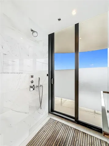 19575 Collins Avenue Sunny Isles Beach FL 33160