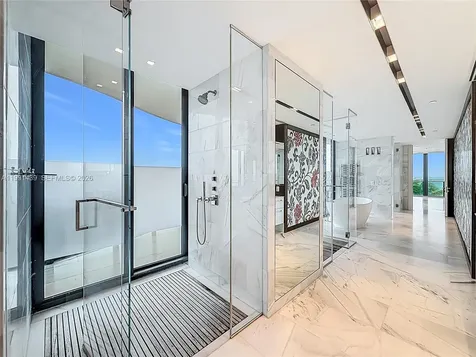 19575 Collins Avenue Sunny Isles Beach FL 33160