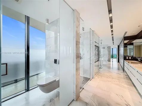 19575 Collins Avenue Sunny Isles Beach FL 33160