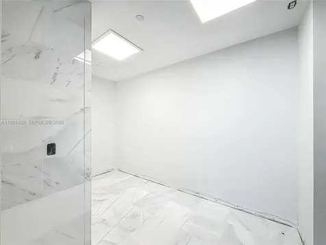19575 Collins Avenue Sunny Isles Beach FL 33160