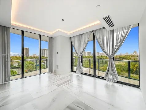 19575 Collins Avenue Sunny Isles Beach FL 33160