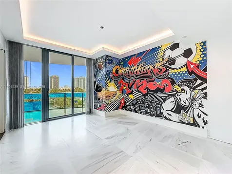 19575 Collins Avenue Sunny Isles Beach FL 33160