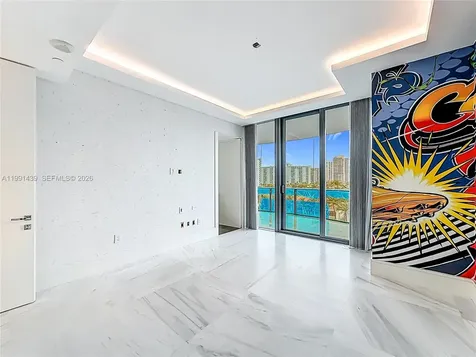19575 Collins Avenue Sunny Isles Beach FL 33160