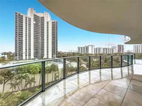 19575 Collins Avenue Sunny Isles Beach FL 33160