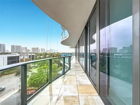 19575 Collins Avenue Sunny Isles Beach FL 33160