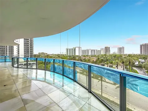 19575 Collins Avenue Sunny Isles Beach FL 33160