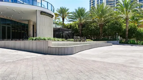 19575 Collins Avenue Sunny Isles Beach FL 33160