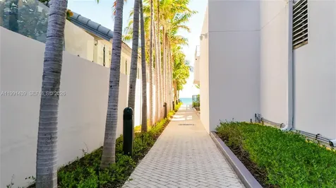 19575 Collins Avenue Sunny Isles Beach FL 33160